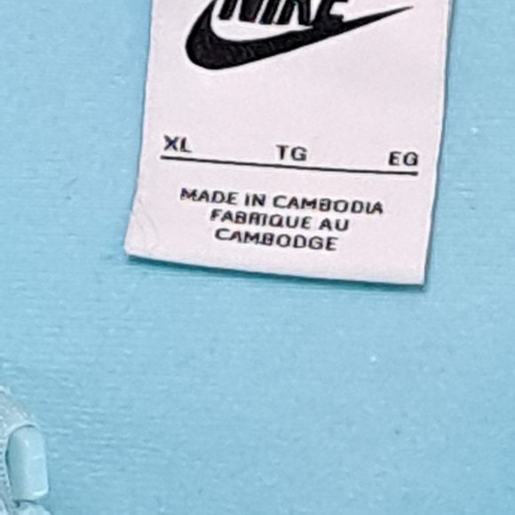 Nike Youth Girls Light Blue Zip Jacket Size XL - Picture 3 of 5